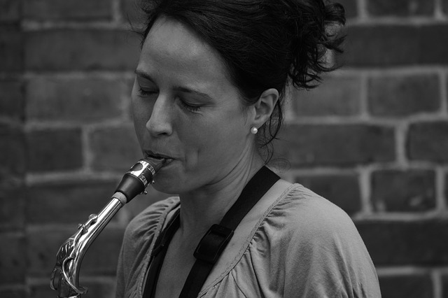 žena hudebnice